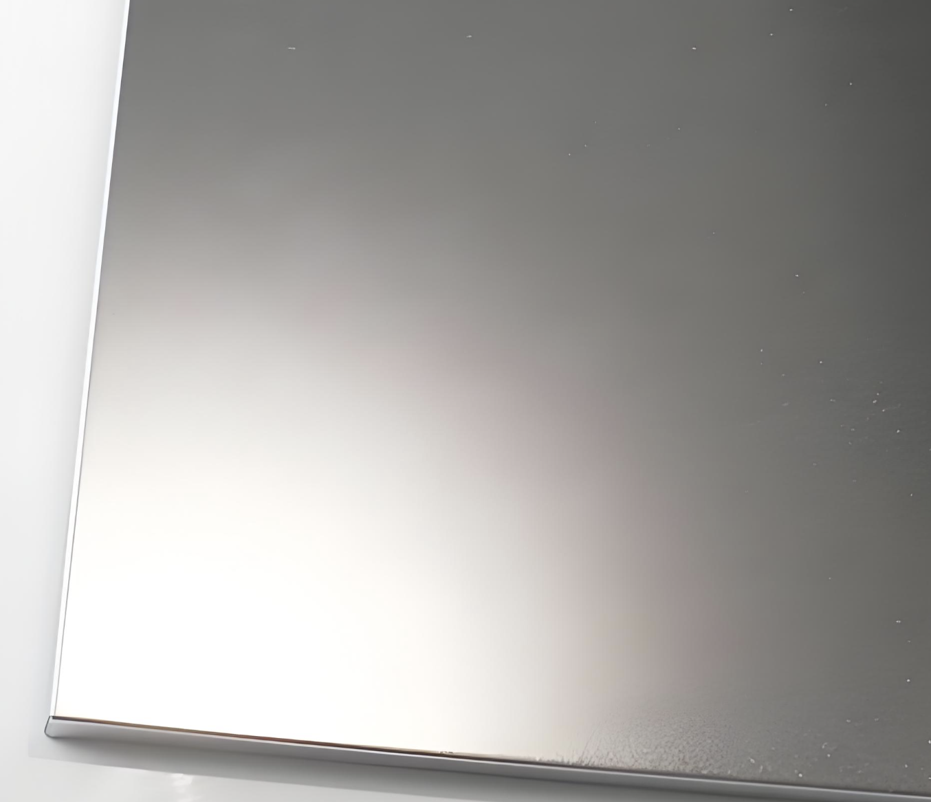 ステンレス鋼－アルミニウム複合パネル