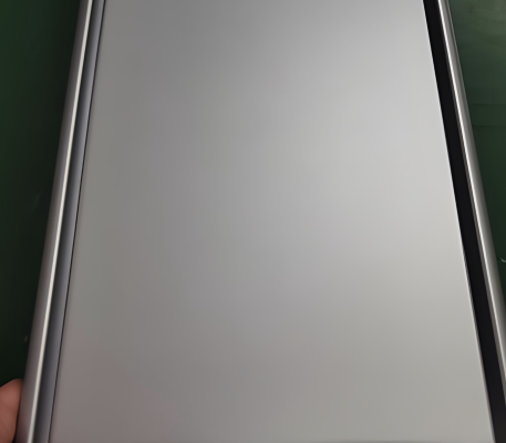 Panel Komposit Logam Titanium-Aluminium Kelas Penerbangan Antariksa