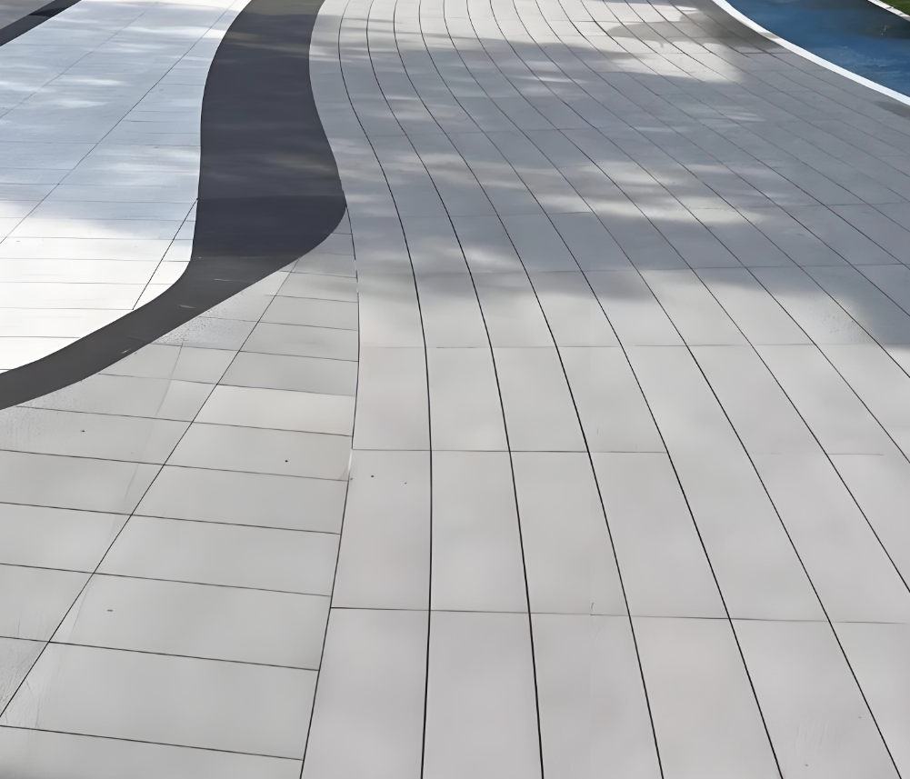 Batu PC Mirip Batu Alam Tahan Slip dan Tahan Beban Berat untuk Halaman Plaza Kota Pemerintah