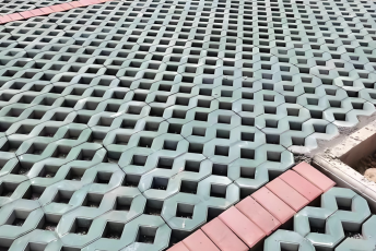 Paver Rumput Kota Spons yang Dapat Meresap Air