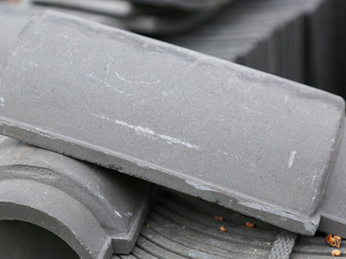 Briques anciennes bleues et tuiles de toit grises résistantes au gel pour la Chine du Nord