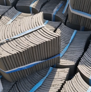 Briques et tuiles anciennes grises isolantes économes en énergie