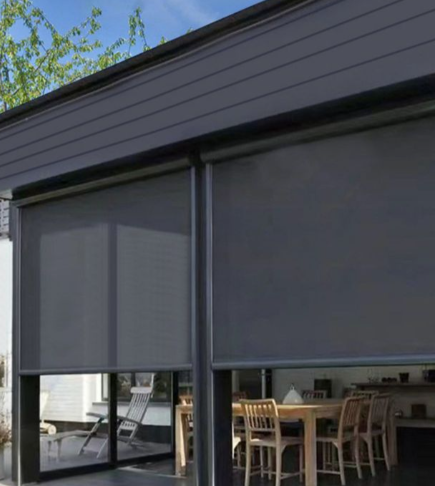 ม่านม้วนกันลมอัจฉริยะสำหรับระเบียงบ้าน