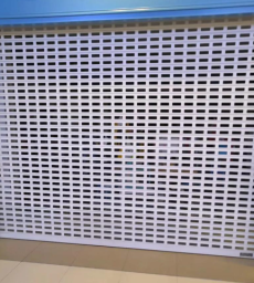 หน้าต่างม่านรูดกันลมสำหรับร้านค้า