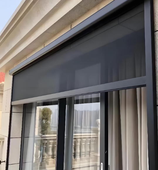 サンルーム用インテリジェント防風ロールブラインド