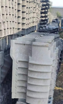 Ubin Atap Antik Berlaminasi Semen