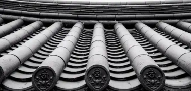 Tuile de toit ancienne en cylindre d'argile à style japonais