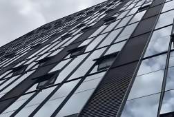 ผนังม่านอาคารไดนามิกลมโปร่งแสง PC