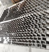 กำแพงหน้าต่างไดนามิกต้านลม สเตนเลสสตีล 304 พื้นผิวขัดด้าน