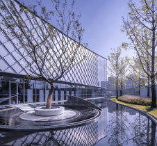 ผนังประดับอาคารด้วยเครื่องสายลมโฟโตโวลต์อัจฉริยะ