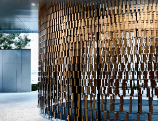 ผนังม่านกระดิ่งลมทองเหลืองหรูหราสไตล์วินเทจ