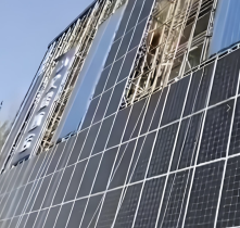 Mur rideau photovoltaïque double face