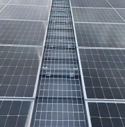 Mur rideau de stores solaires photovoltaïques intégrés résistant au feu
