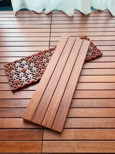 Parquet de terrasse en pin russe traité au préservatif