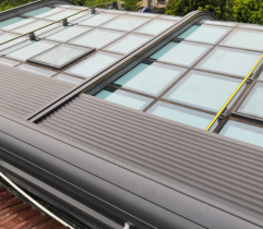 BIPV 一体型電動日除け