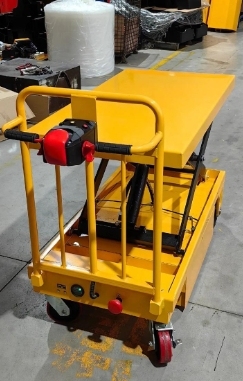 Thang hàng thủy lực kiểu dây dẫn cố định