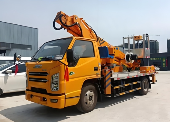 Thang nâng hàng thủy lực gắn trên xe tải
