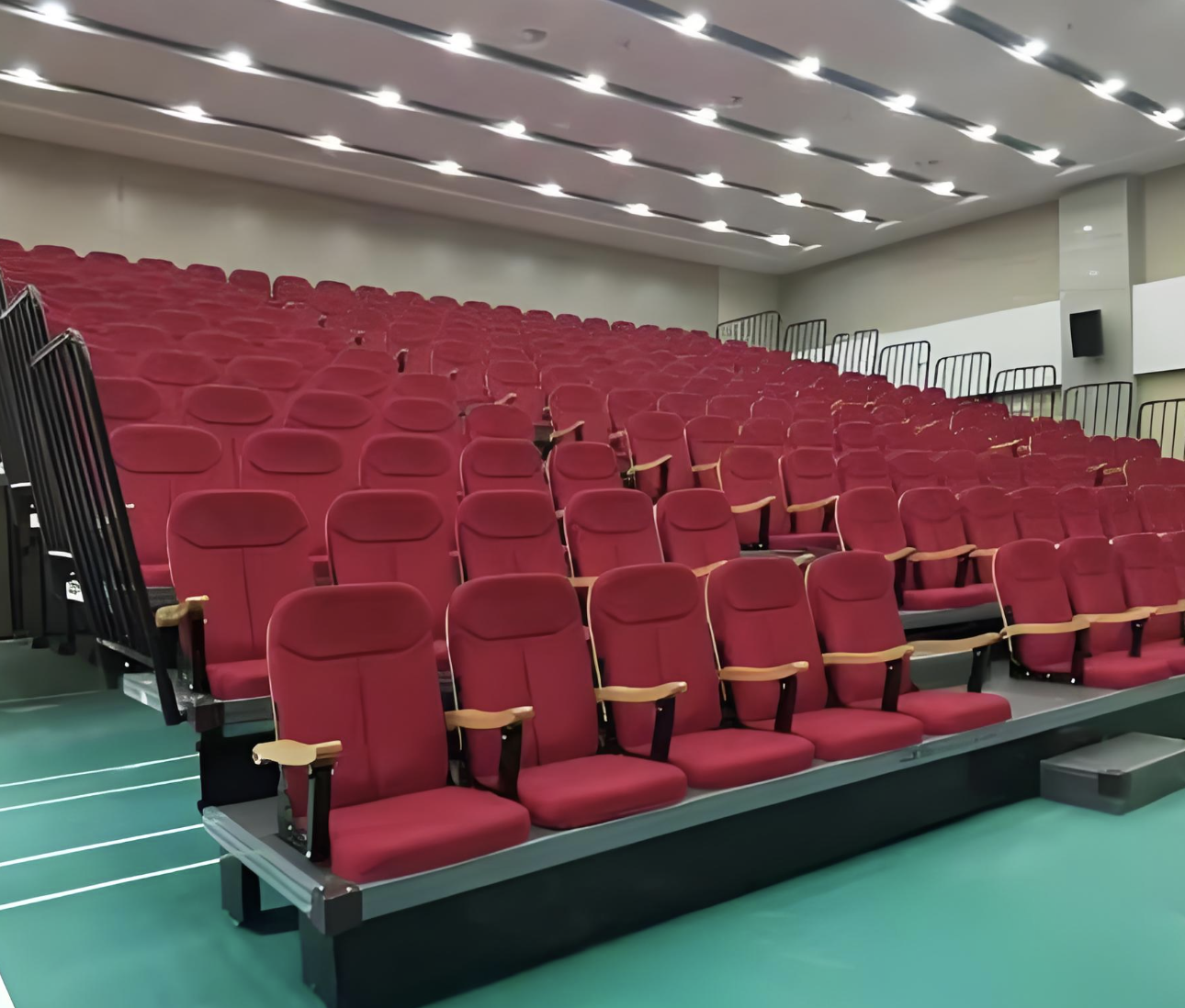 VIP Motorized Retractable Auditorium Seat with USB Charging