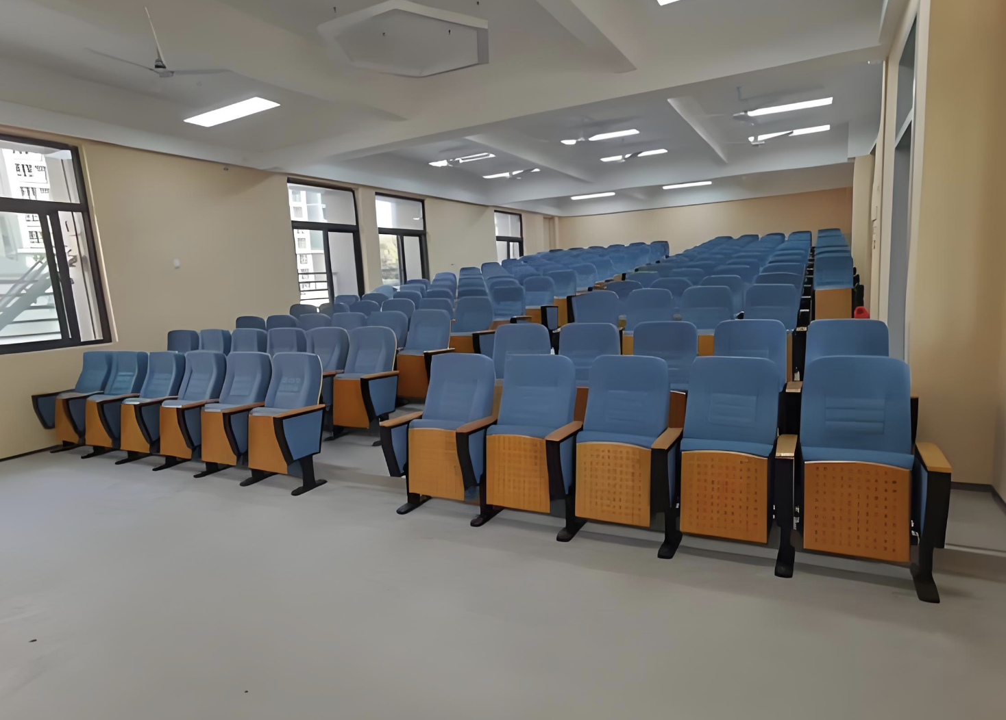 Standard Wall-mounted Motorized Retractable Auditorium Chair