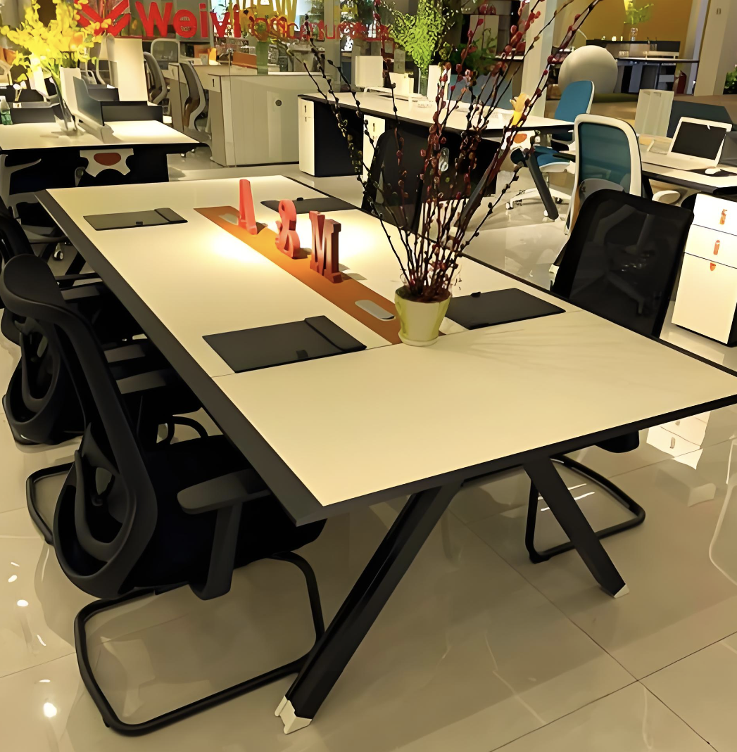 โต๊ะประชุมหลายหน้าที่ที่มีระบบจัดเก็บและเคลือบสีย่างอุณหภูมิสูง