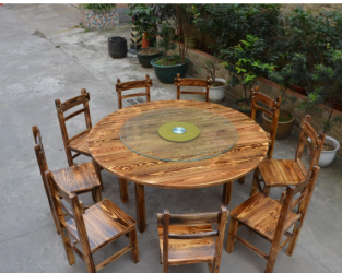 Ensemble table de restaurant et chaises en bois courbé de style ferme vintage