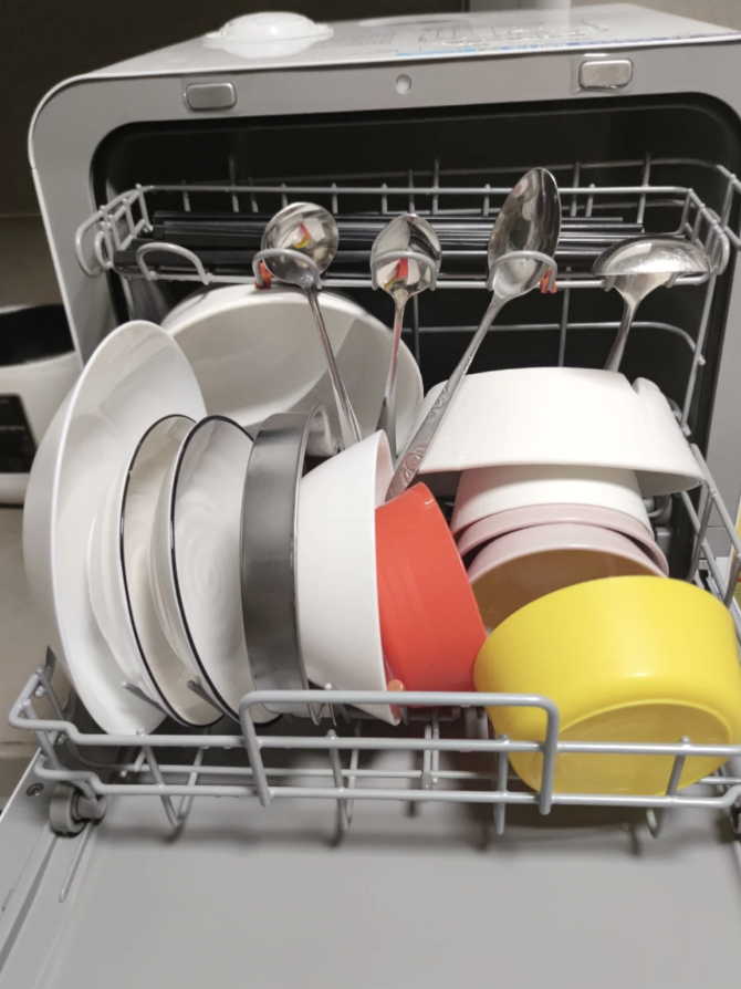 Commercial Small Scale Catering Dishwasher