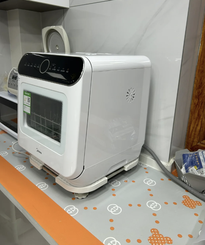 Mini Countertop Dishwasher for Studio Apartments