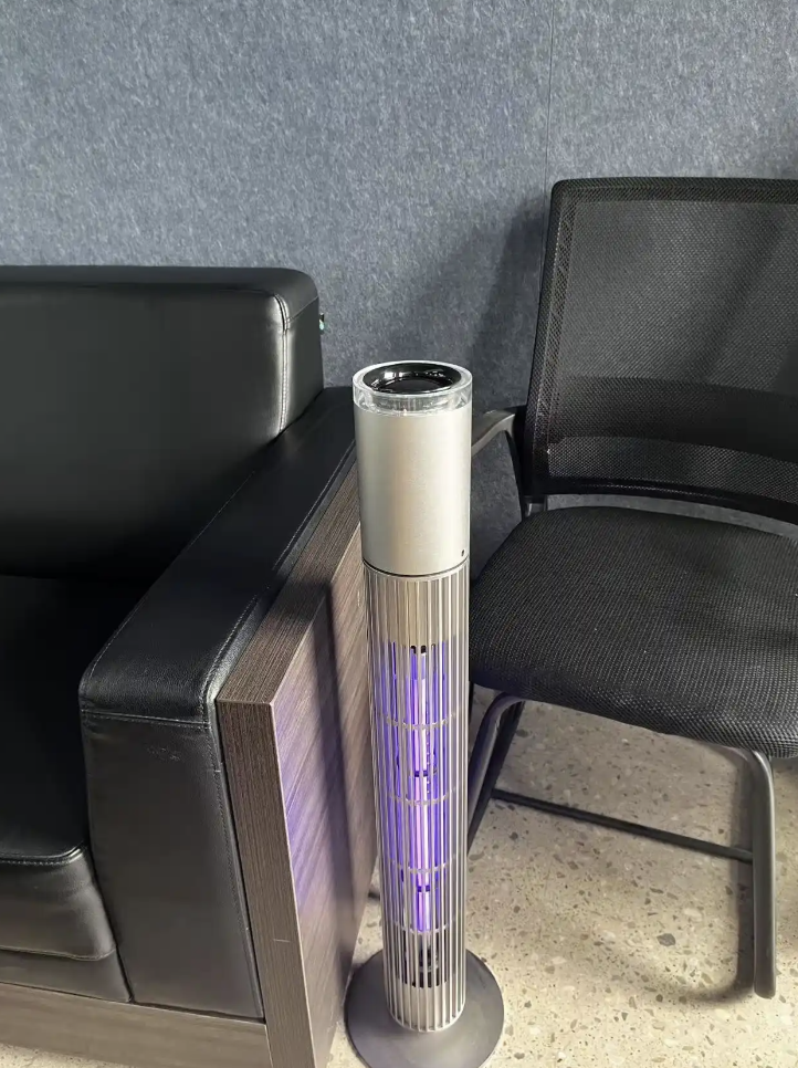 เครื่องไลย์ยุงติดผนังสำหรับระเบียงสวน