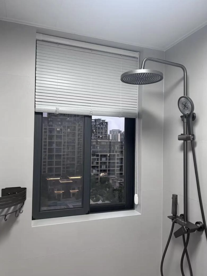 ม่านบังหน้าประตู PVC กันน้ำ สำหรับห้องน้ำและห้องครัว