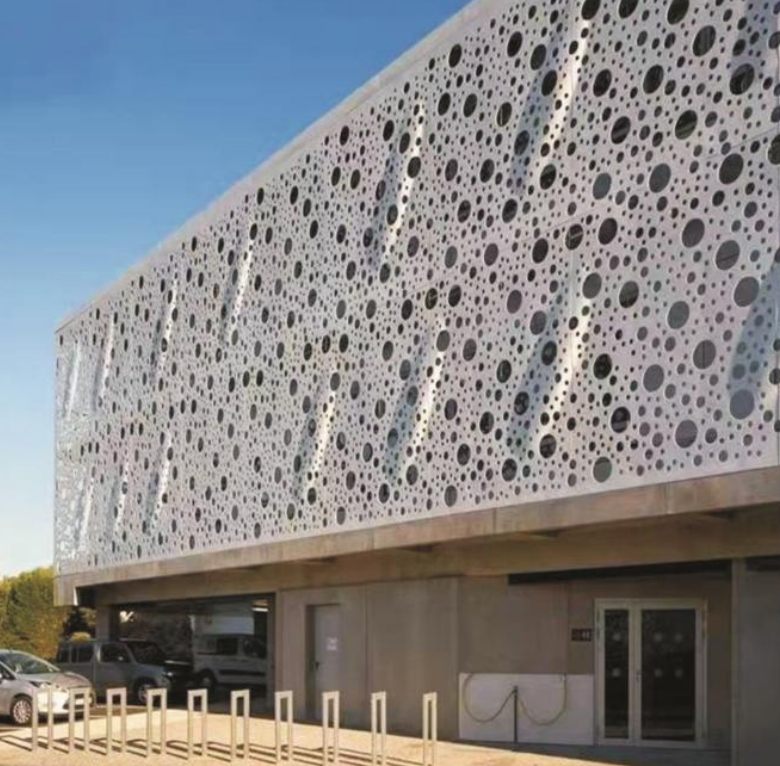 Panel Dinding Tirai Alumunium