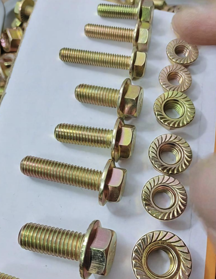 High Strength Alloy Steel Photovoltaic Tracking System Bolt