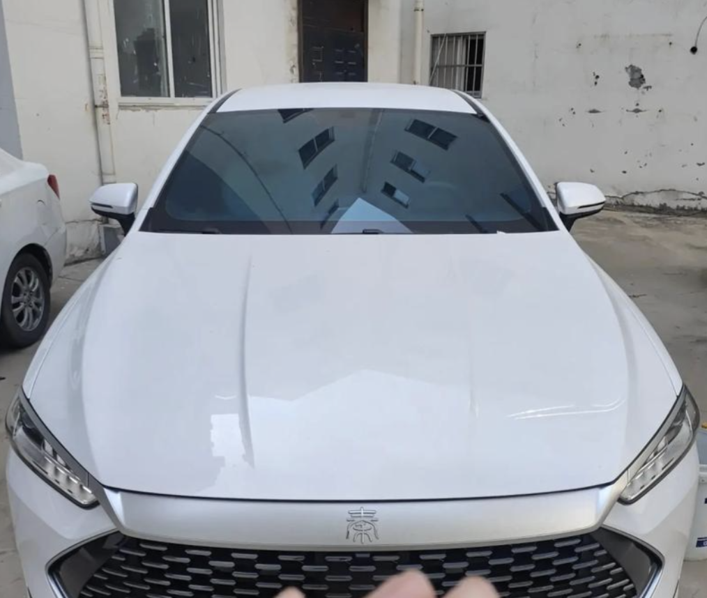 ฟิล์มฉนวนเซรามิกนาโนสำหรับกระจกหน้ารถยนต์