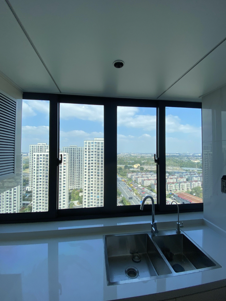 Low Reflective Residential Patio Insulation Film