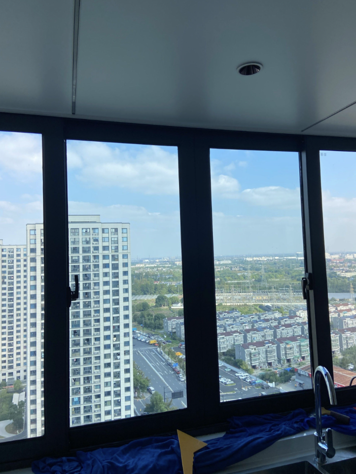 Low Reflective Residential Patio Insulation Film