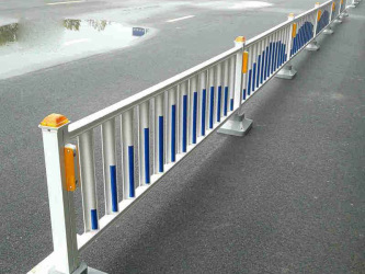 S-Shaped Anti-Glare Guardrail