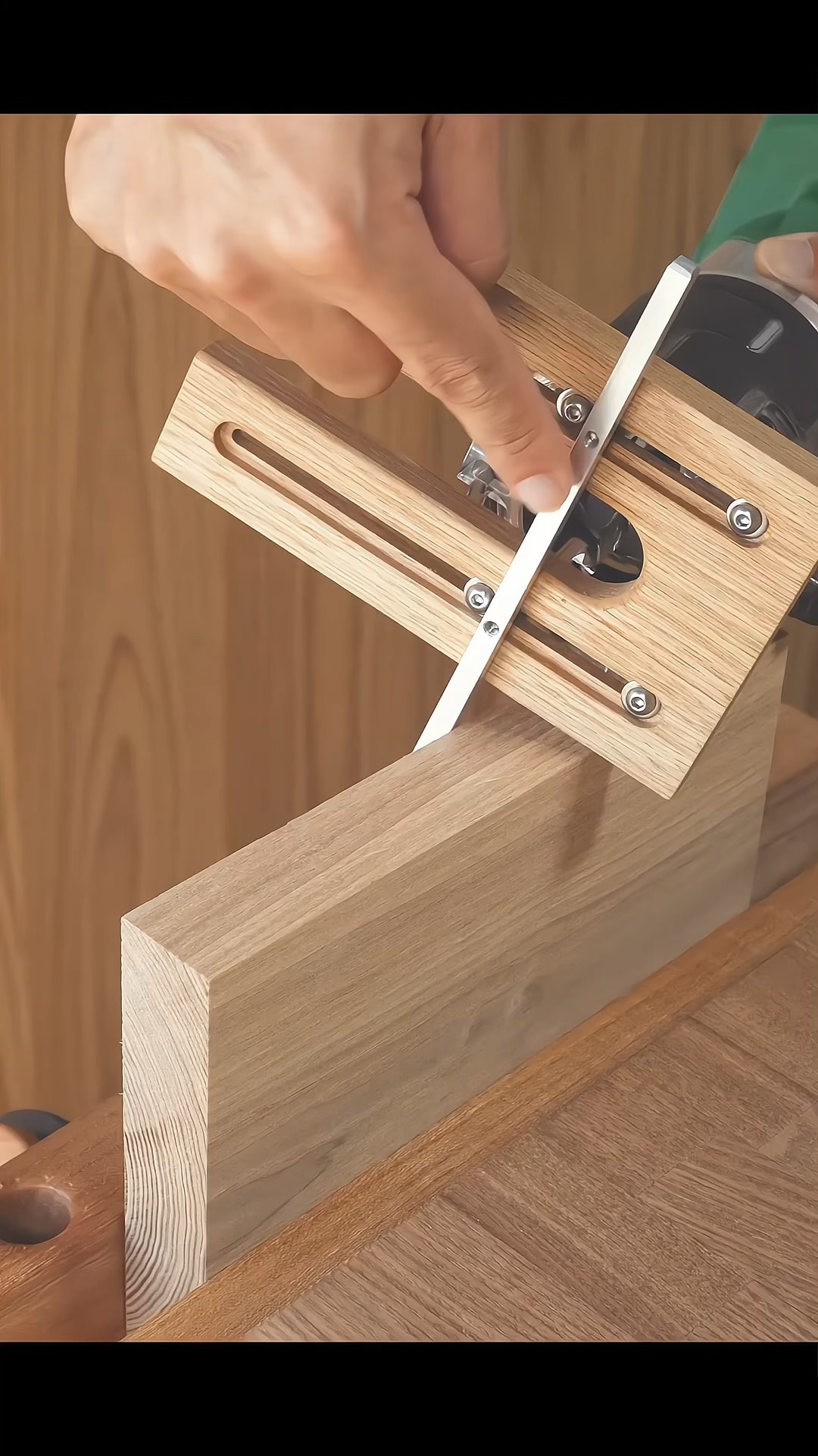 DeWalt DW618PKB Variable Speed Router Combo Kit