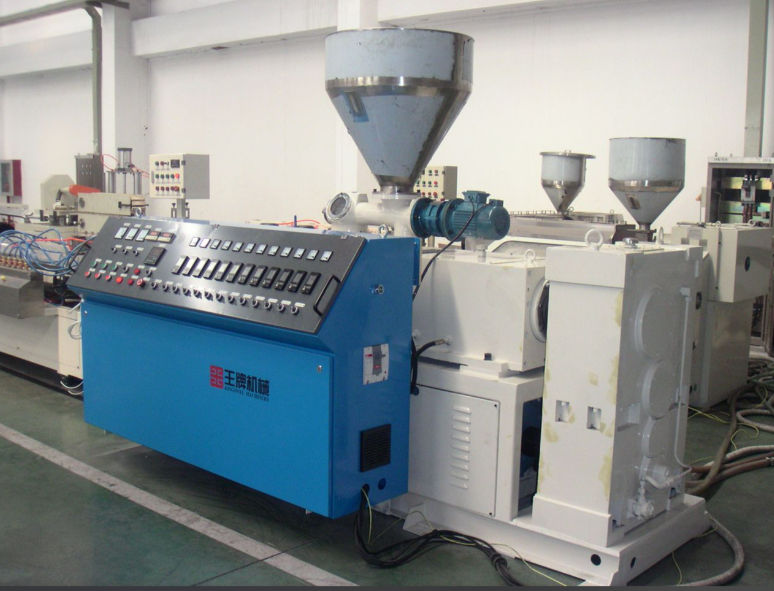 Kerucut Twin-Screw Extruder