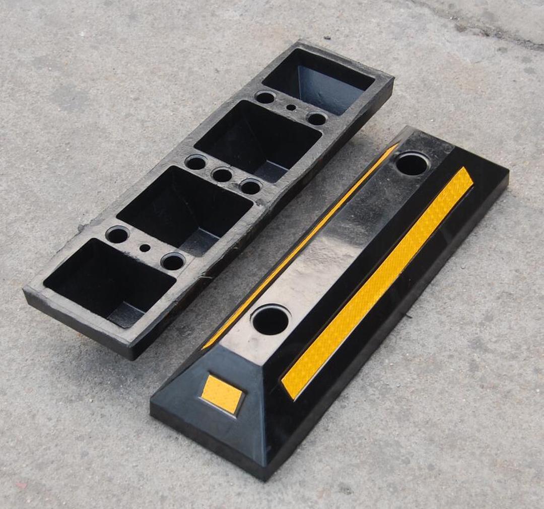 Karet Penahan Pintu Rol Tugas Berat