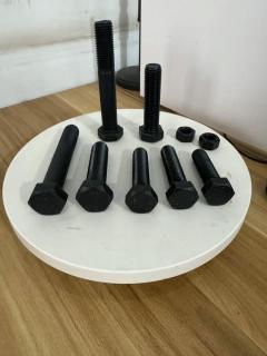 Hex Head Bolt (Grade 8.8)