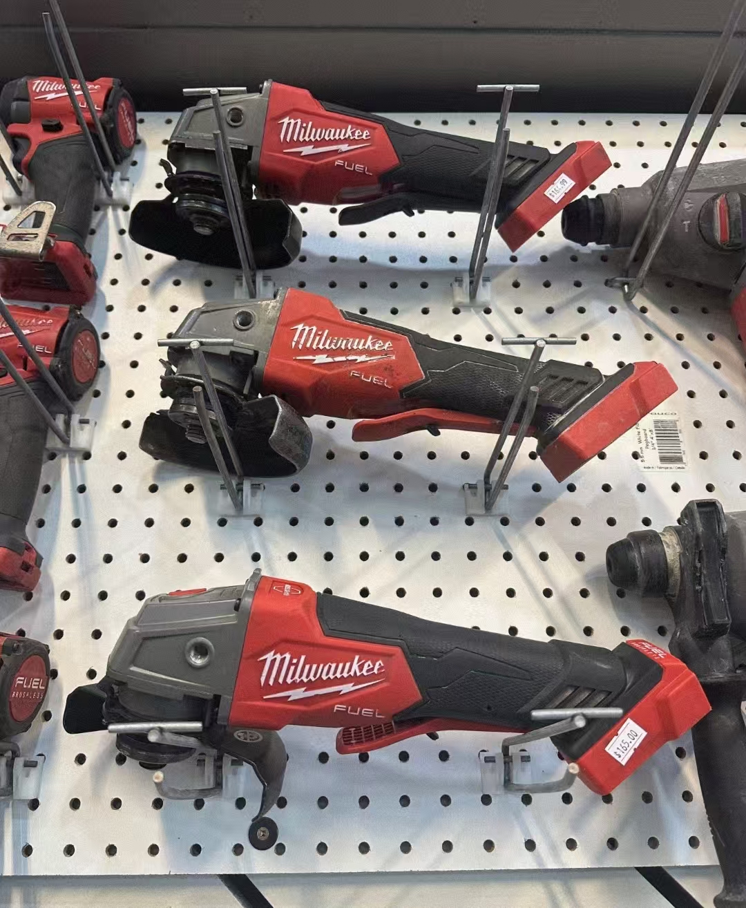 Milwaukee M18 nhiên liệu 2729-20 qua lại Saw