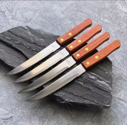 Serrated Fruit <span>Knife</span>