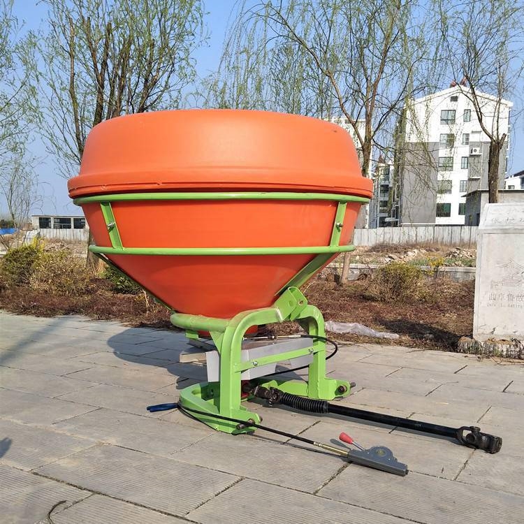 Spreader มูลติดรถแทรกเตอร์