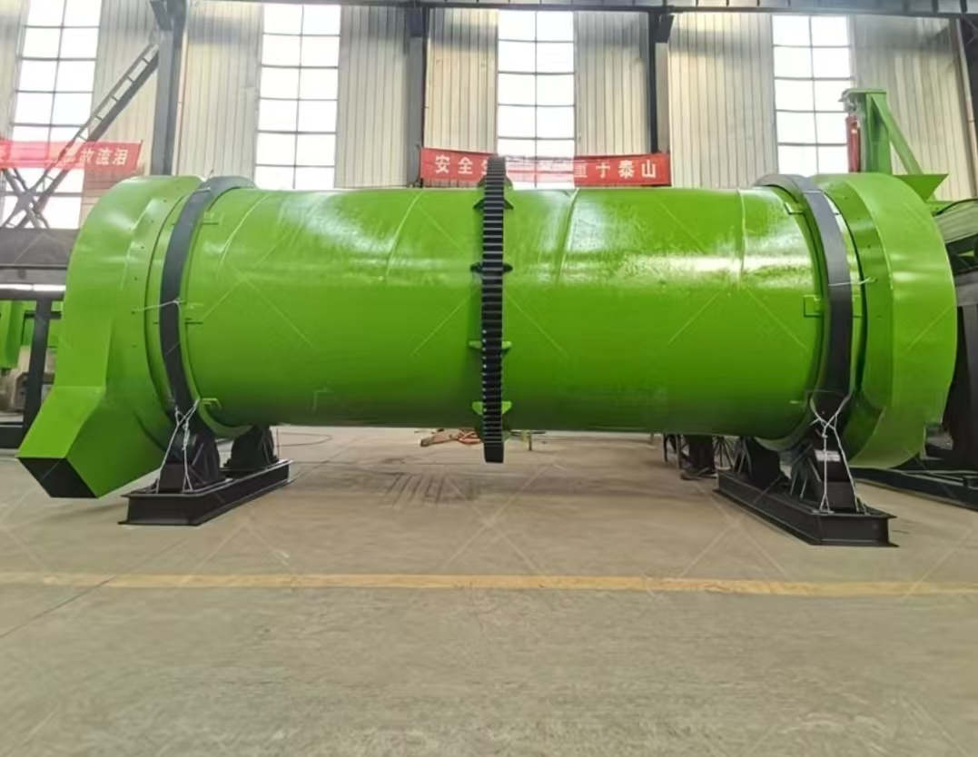 Machine de revêtement d'engrais