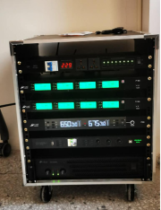 Compact Huddle Room Intelligent Meeting System