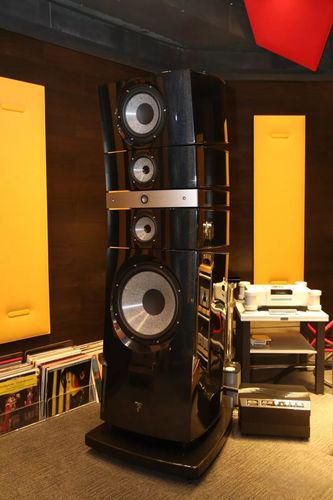 Mid-Sized Performance-Grade Multi-Purpose Hall Audio System