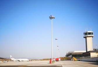 Lumière de mât élevé de tablier d'aéroport
