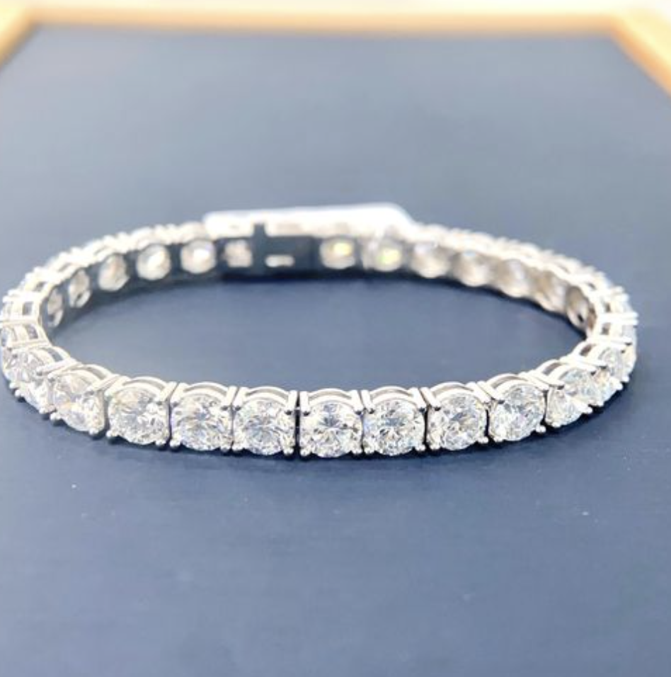 Lab-Grown Diamond Tennis Bracelet